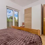 House Brist