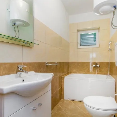 House Brist Casa de Férias Bristane